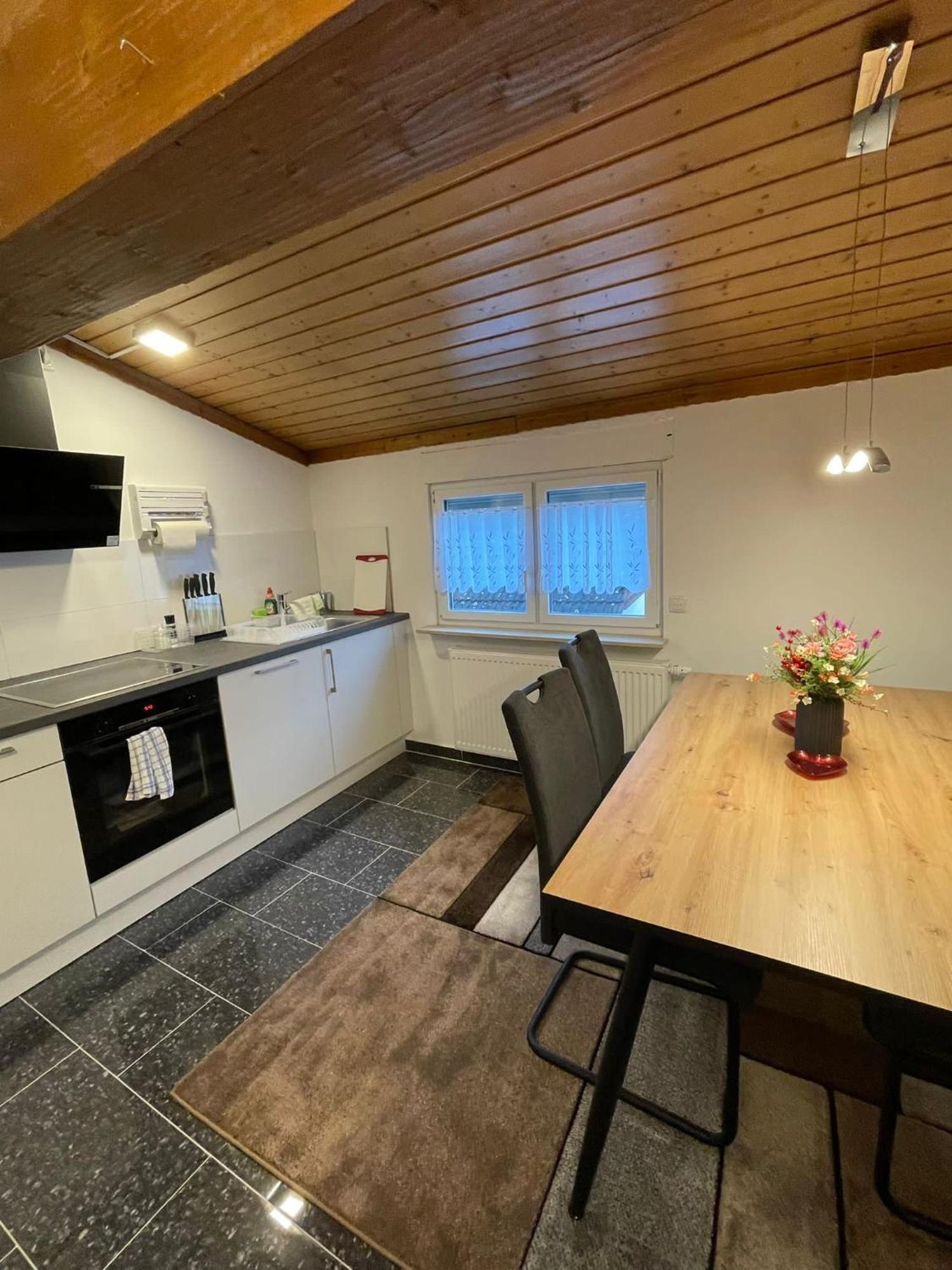 Luis Apartment Ruesselsheim D1 Hassloch  Ngoại thất bức ảnh